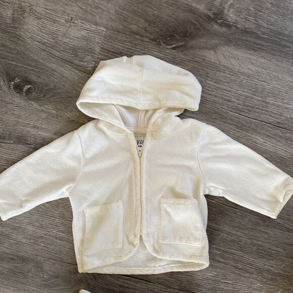 Baby GAP cream fleece sweatsuit Size 3-6 Months - Picture 5 of 7